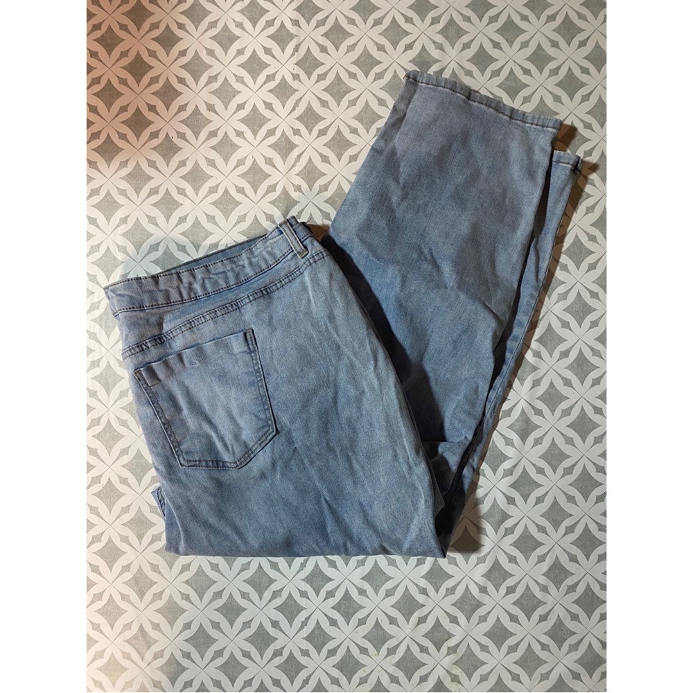 Ripped Boyfriend Jean